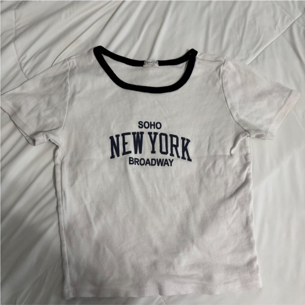 Brandy Melville White and Black Graphic Crop Top